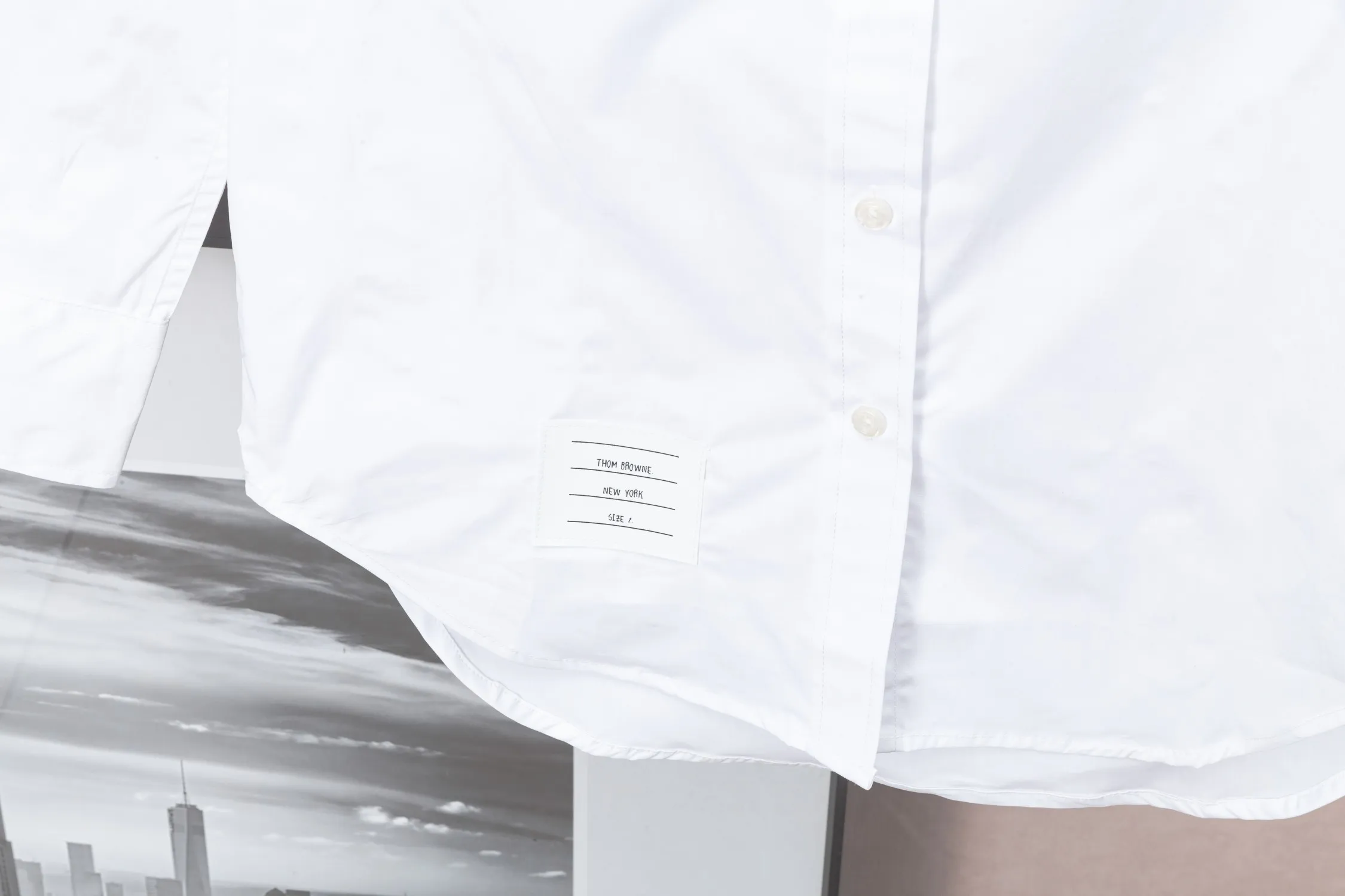 （TB ） THOM BROWNE · TBNew Arrival Authentic Authentic Factory Authentic TB + + ：White Light Blue Size：0/1/2/3